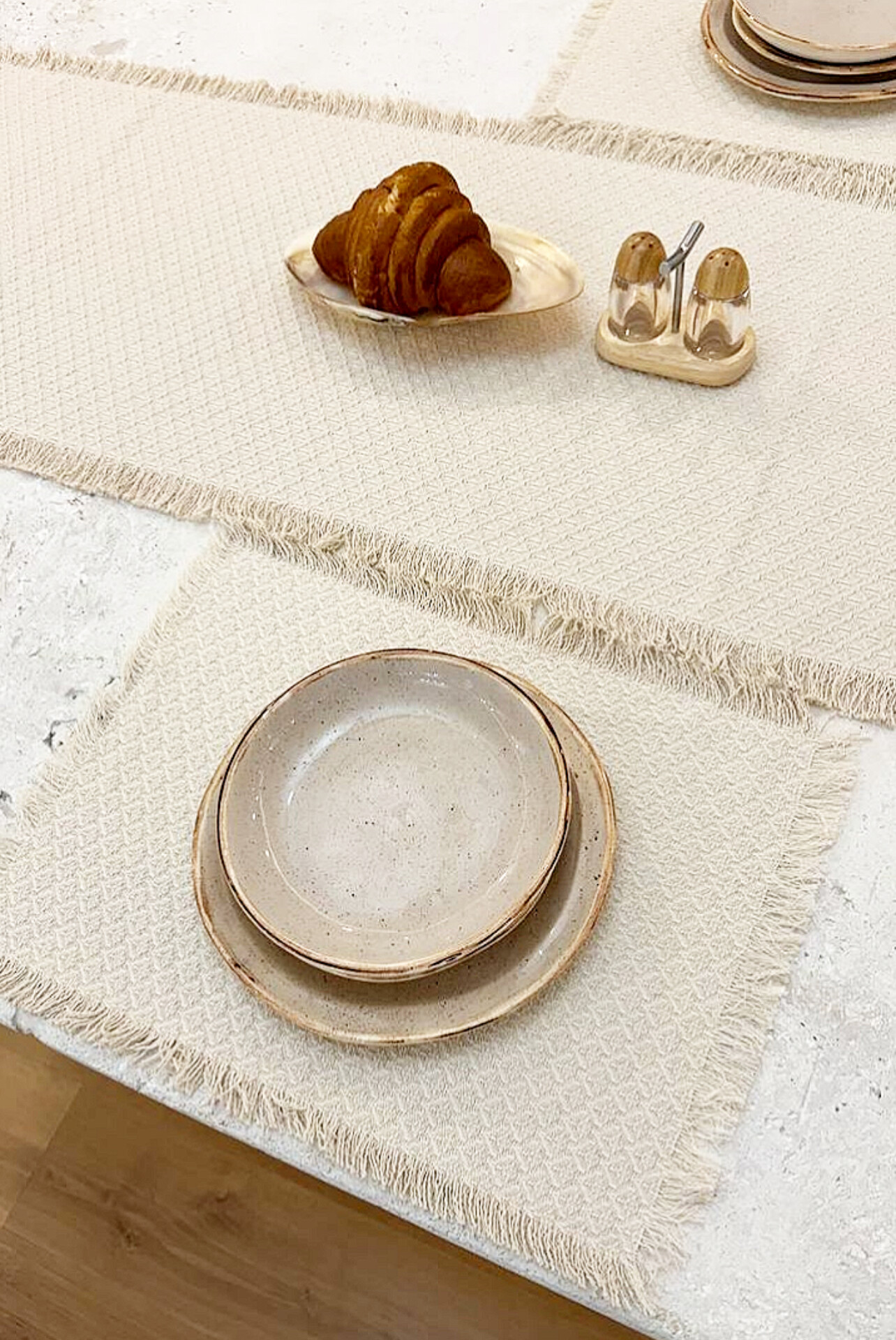 زیر بشقابی پارچه ای
